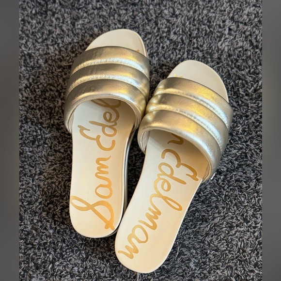 Gold slip-ons-  perfect for traveling/airports security, beach, lounging... - Picture 7 of 7